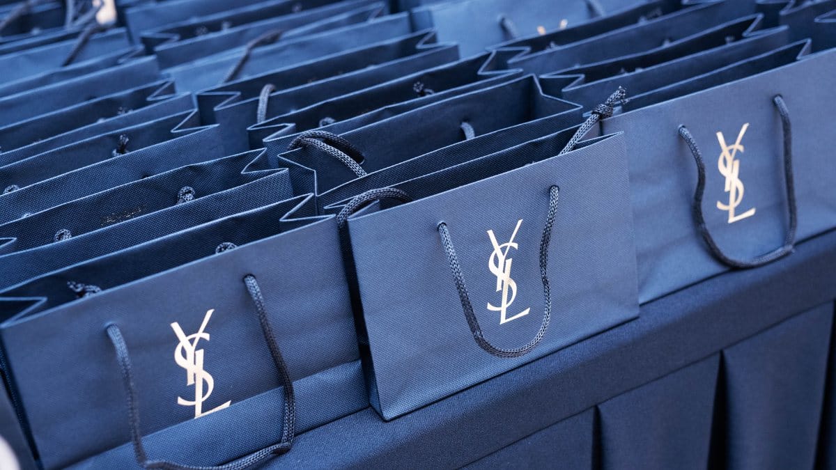 BizofRe-Happening 19